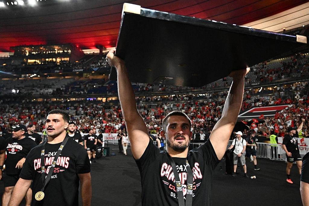 El_toulous1's tweet photo. 🧵 Si Thomas Ramos quitte le Stade Toulousain, ce ne sera pas juste un transfert. Ce sera la fin d’une époque.  

À ce stade, rien n’est officiel. Mais les informations publiées par plusieurs médias relancent une question que beaucoup de supporters ne voulaient pas se poser. 

Et si nous perdions bien plus qu’un joueur ?
Après avoir fait un avis sur un aspect notamment économique et émotionnel je parle du sportif.

On déroule ⬇️