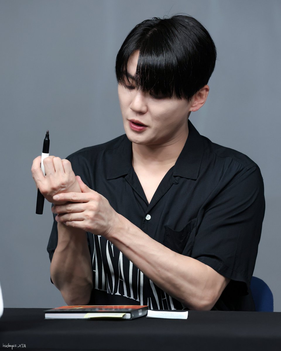huchupic_XIA's tweet photo. 260802 사운드웨이브 대면팬싸

#김준수 #xia #金俊秀 #ジュンス https://t.co/DLXGElww0l