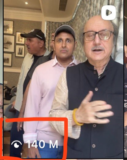 RanvirShorey's tweet photo. Never imagined 15 mins of fun during lunch break at shoot could do this! 
Wah re, social media! 🥴 https://t.co/FMVxS2G8f5 🙌🏽 @AnupamPKher 🫶🏽 @bomanirani @parvindabas https://t.co/hyCw7CC0oP