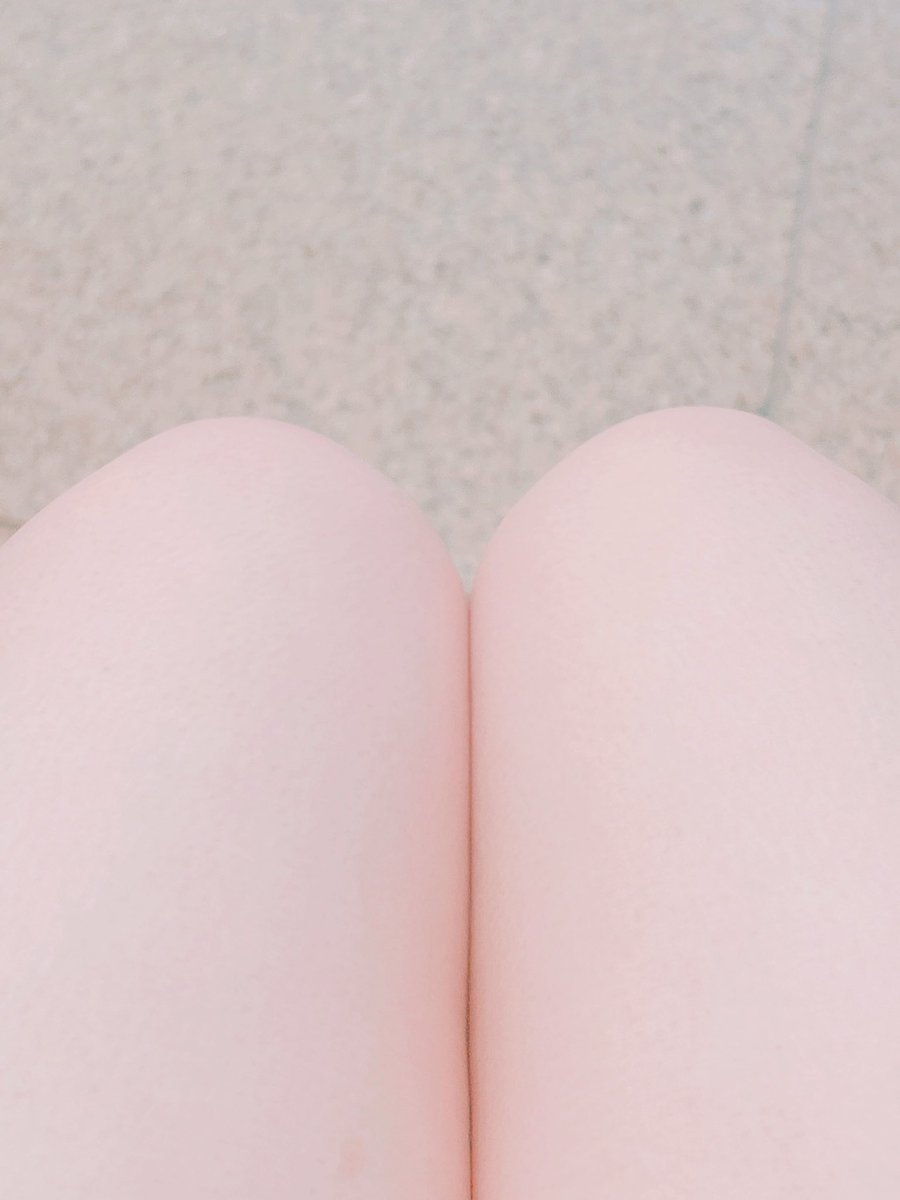noaiqca's tweet photo. 横浜いつもひとりぼっち
#むちむち　#お金困ってます　#パンツ売ります　#下着売ります　#ふともも  #太もも https://t.co/iznAXp1pWj