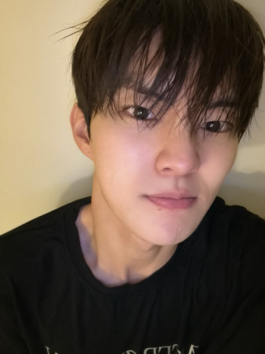 deobimom's tweet photo. #Q #큐 just sent these ♡ https://t.co/VbV3SqeNrb