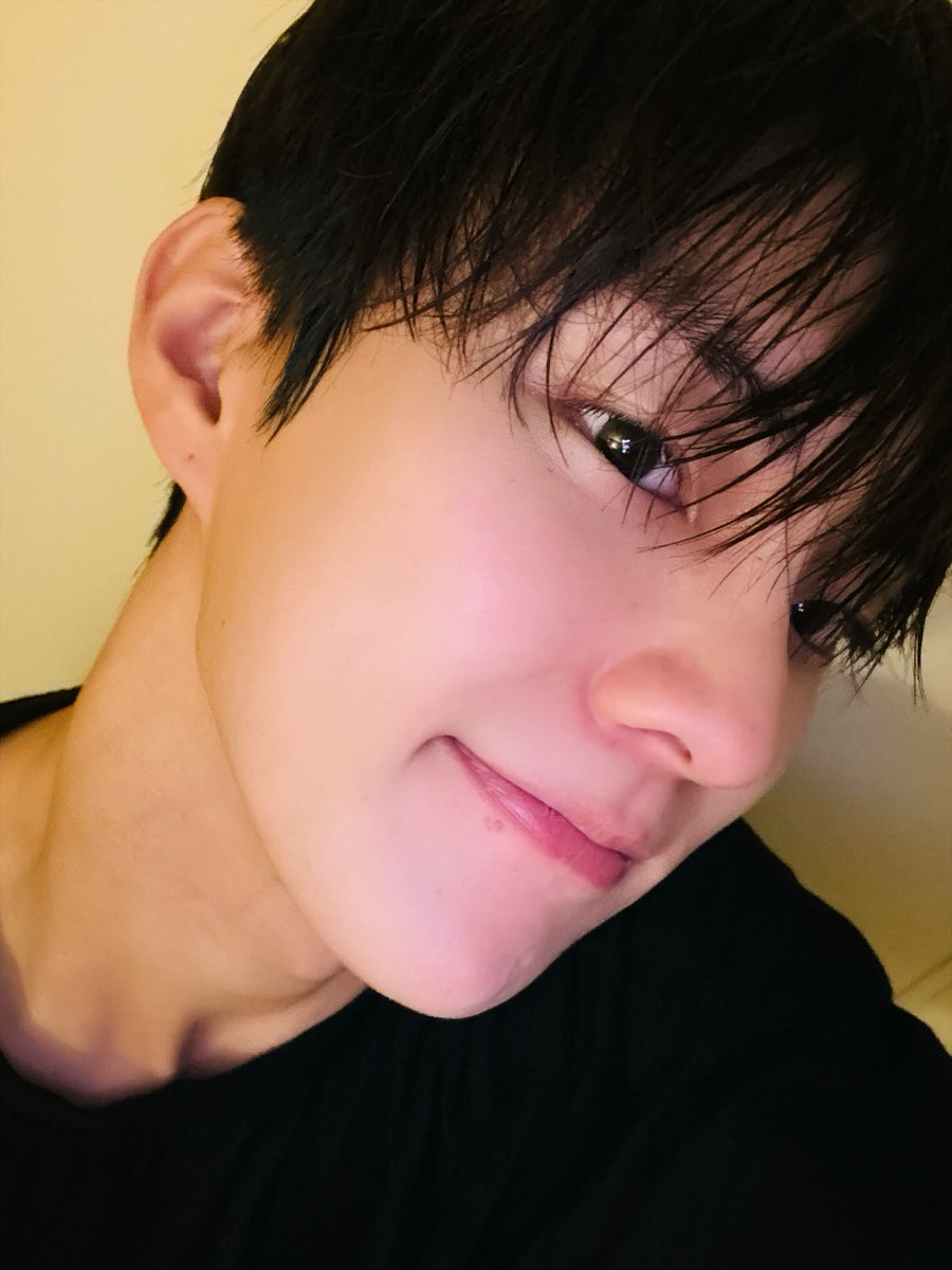 deobimom's tweet photo. #Q #큐 just sent these ♡ https://t.co/VbV3SqeNrb