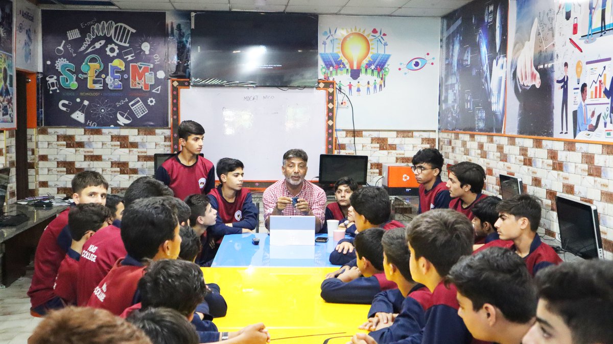 khpal_kor's tweet photo. Students of Grade 8th are taking lessons of Ultrasonic Sensor used with Arduino at the AI lab in KKF https://t.co/PTyumlDnEn
