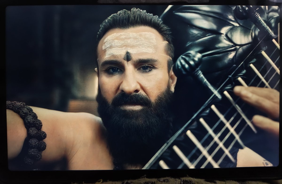 7incheshard_'s tweet photo. Twitter fam made me watch this Masterpiece again 😂😂😂

Feast For Cringe movie lovers 🔥😂

Om Raut made masterpiece in the name Adipurush for Cringe lovers 

#Ramayana https://t.co/pFxo3bkopm