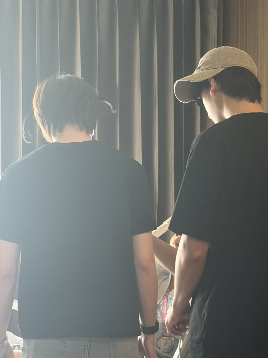 kerdomundi's tweet photo. หายไวเพราะกำ���ังใจ✅
หายไวเพราะอยากออกจากรพ.แล้ว✅✅
กลัวเพื่อนมาเยี่ยม✅✅✅
กำลังไปแล้ว เจอกันที่งานนะคร้าบบบ🤘🏻

#GetwellsoonTutorKrp
#TutorKrp https://t.co/opeze4KdO3
