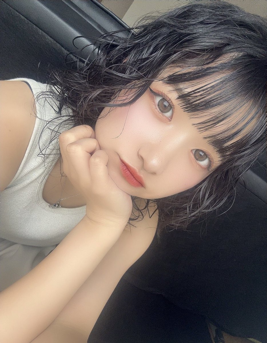 shion_tjpw's tweet photo. 髪の毛ｸﾙｸﾙﾇﾙｸﾙｸﾙｸﾙｸﾙにしてきたー！！
(パーマをかけた) https://t.co/Bq8tCDg645