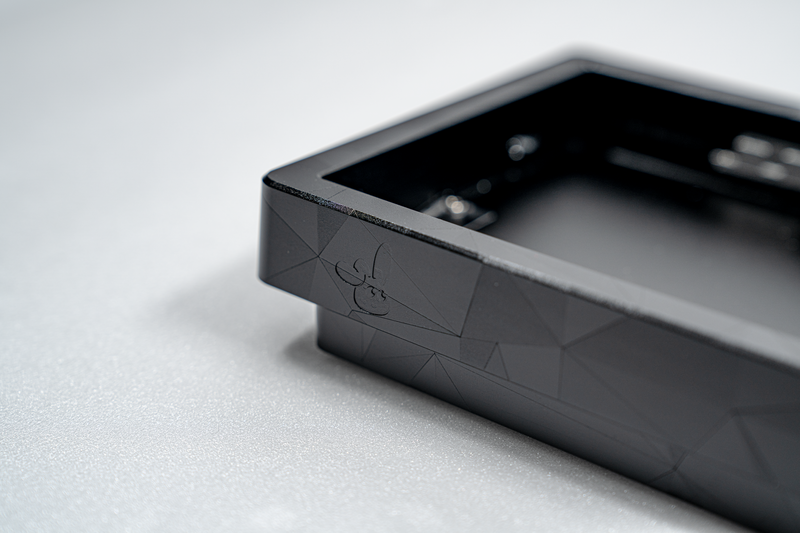 Rabbit0_r's tweet photo. 【 Coming Soon… 】

Rabbit0 × Yodall
DRAGON60 キーボードケース https://t.co/pqffs24u5n