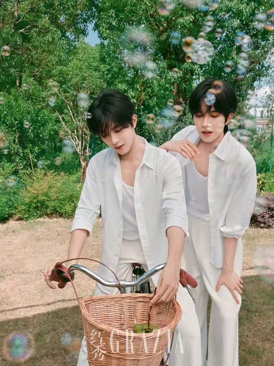 OxSay_sh1's tweet photo. กิจกรรมคนมีคู่รึป่าวค่ะแบบนี้อ่ะ ? https://t.co/slS2dJ7Z93