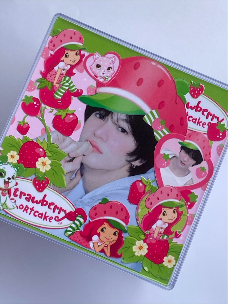 bombomjell's tweet photo. สอบถามความสนใจคับ 
🍎วันนี้เค้าจะเปิดรับทำกล่อง
เริ่มต้น15บาท
มีกล่องหลายแบบคับ 
บรีฟลายเองได้
สไตล์งานเป็นแบบในมช.
ใครให้แท็กก่อนลงกรอกฟอร์มใต้มช.เลยน้า

#ตลาดนัดnct #ตลาดนัดriize #ตลาดนัดbus #ตลาดนัดบังทัน #ตลาดนัดcortis
#ตลาดนัดdmd #ตลาดนัดLNGSHOT #ตลาดนัดENHYPEN https://t.co/qGi9EU498u