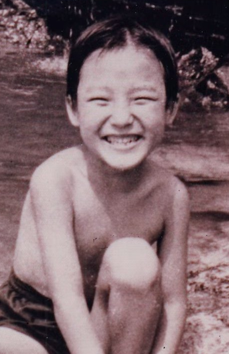 mscc1010's tweet photo. 아기카카오 어릴때 꿈 007이었댘ㅋㅋㅋㅋㅋ코여워서우는중 
고딩때 꿈은 외교관이구 대학때 꿈은 기자였는데
정치를 하니까 그게 다되더라고여ㅋㅋㅋ https://t.co/9dotkYpJqc