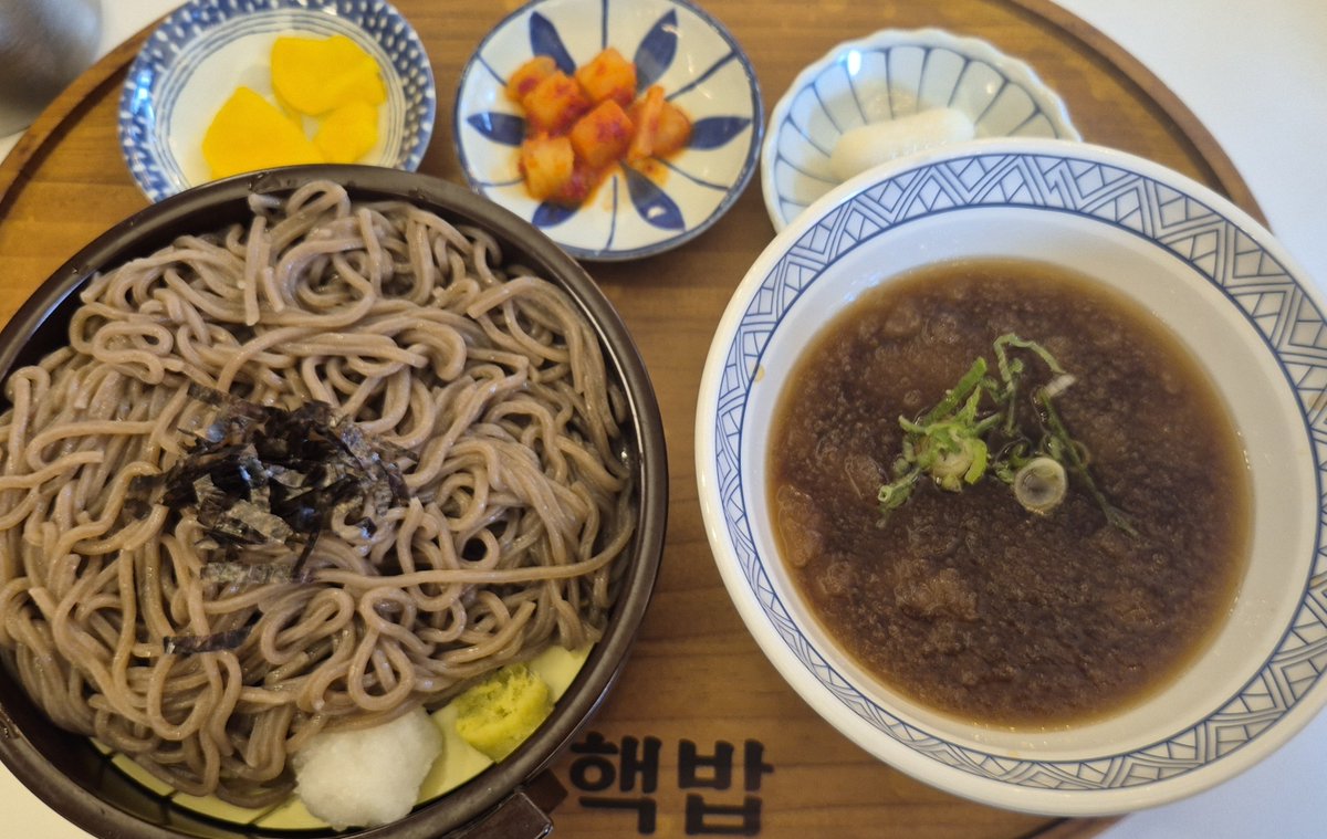 8eo_825's tweet photo. 야르~~~~ https://t.co/dh8NIdmAew
