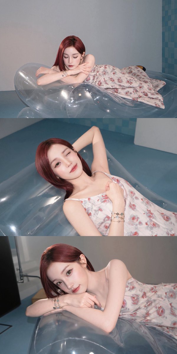 yuqipictures's tweet photo. 260804 #YUQI Weibo

hi🩵🖤🌸

#宋雨琦 #우기 https://t.co/fkUxGppCm5