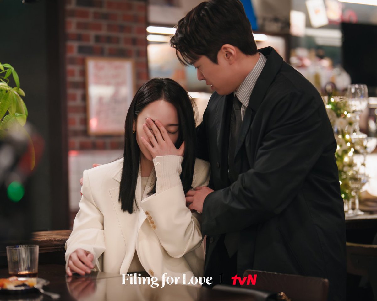 tvN_Asia's tweet photo. One accusation is all it takes to turn her world upside down. 😭⁣
With her reputation on the line and everyone questioning her, In-a must find the strength to face the truth head-on.⁣
⁣
#FilingForLove⁣
Every Thu and Fri 22:30 (GMT+8)⁣
⁣
#tvNAsia #BestKoreanEntertainment https://t.co/QBnxXfn2Rw