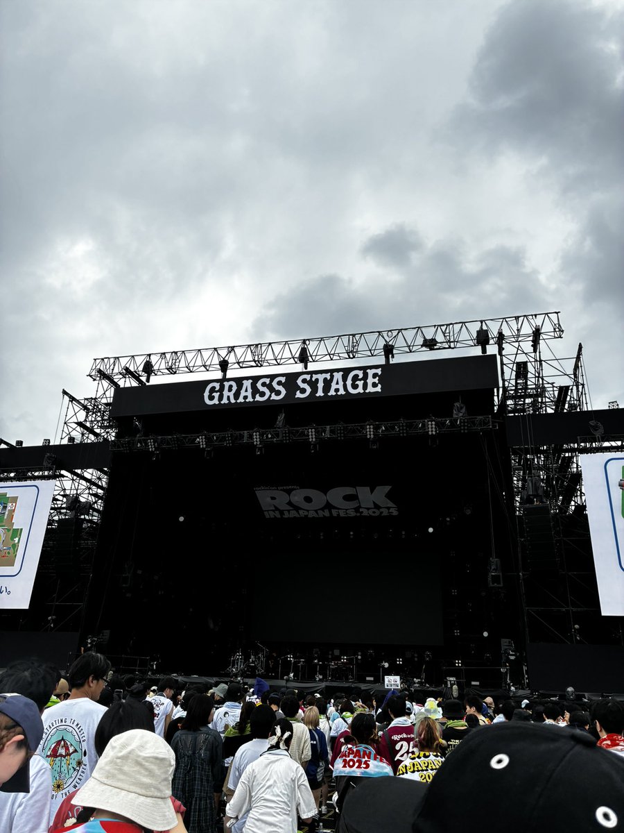 6_i1qc's tweet photo. ロッキン前方見え方

1枚目 : 1列目40番
2枚目 : 9列目60番
3枚目 : 33列59番
4枚目 : 34列50番 https://t.co/gh5vVijr1J