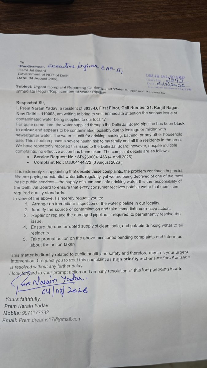 aryan61584's tweet photo. @DelhiJalBoard @Ceo_djb @GrievanceDelhi @CMODelhi @gupta_rekha I went to Jal board office and submitted written complaint. No action has been taken , no water supply in my house and situation is very pathetic. Kindly provide alternate help or send the team on priority. 

#Day 120

@CMODelhi @gupta_rekha https://t.co/d226X0wsed