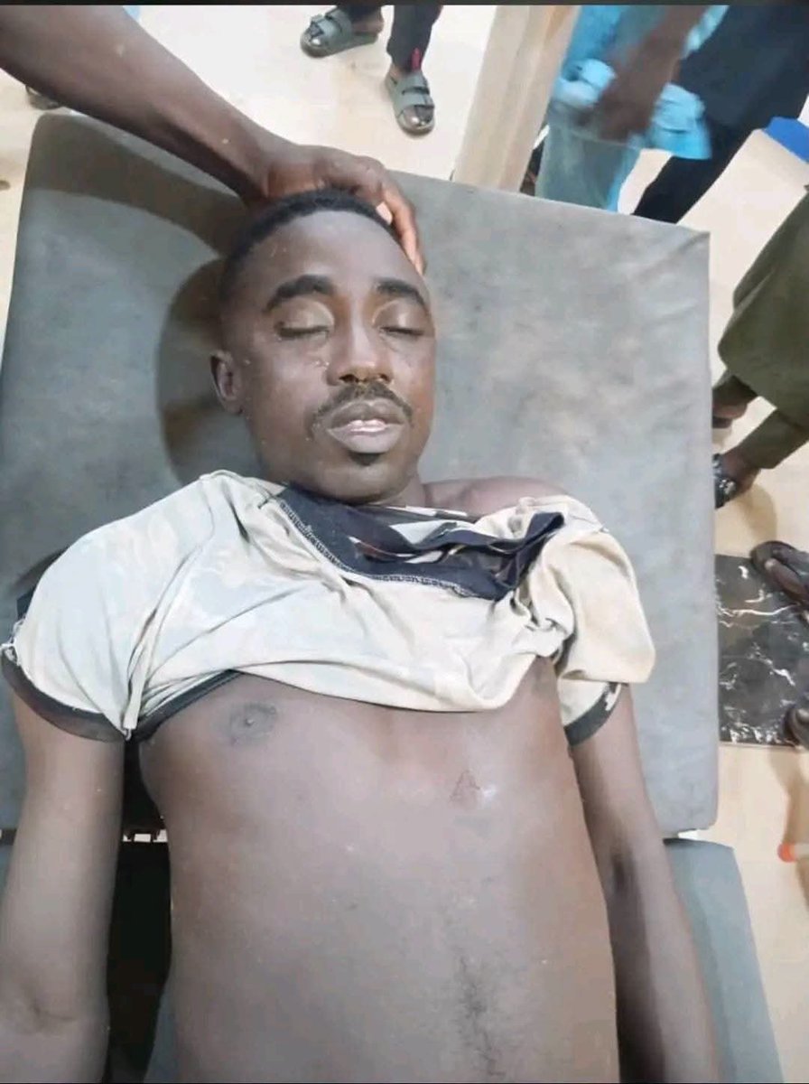 Pressman2040's tweet photo. 💔😭A true hero has fallen...

Police officer Albani lost his life after rescuing a baby who fell into the water in Damaturu, Yobe State.

He gave everything so that a child could live.

May Almighty Allah forgive his shortcomings, grant him Al-Jannatul Firdaus, and give his family the strength to bear this painful loss.

🕊️💔Rest in peace, gallant officer.
Your sacrifice will never be forgotten.
