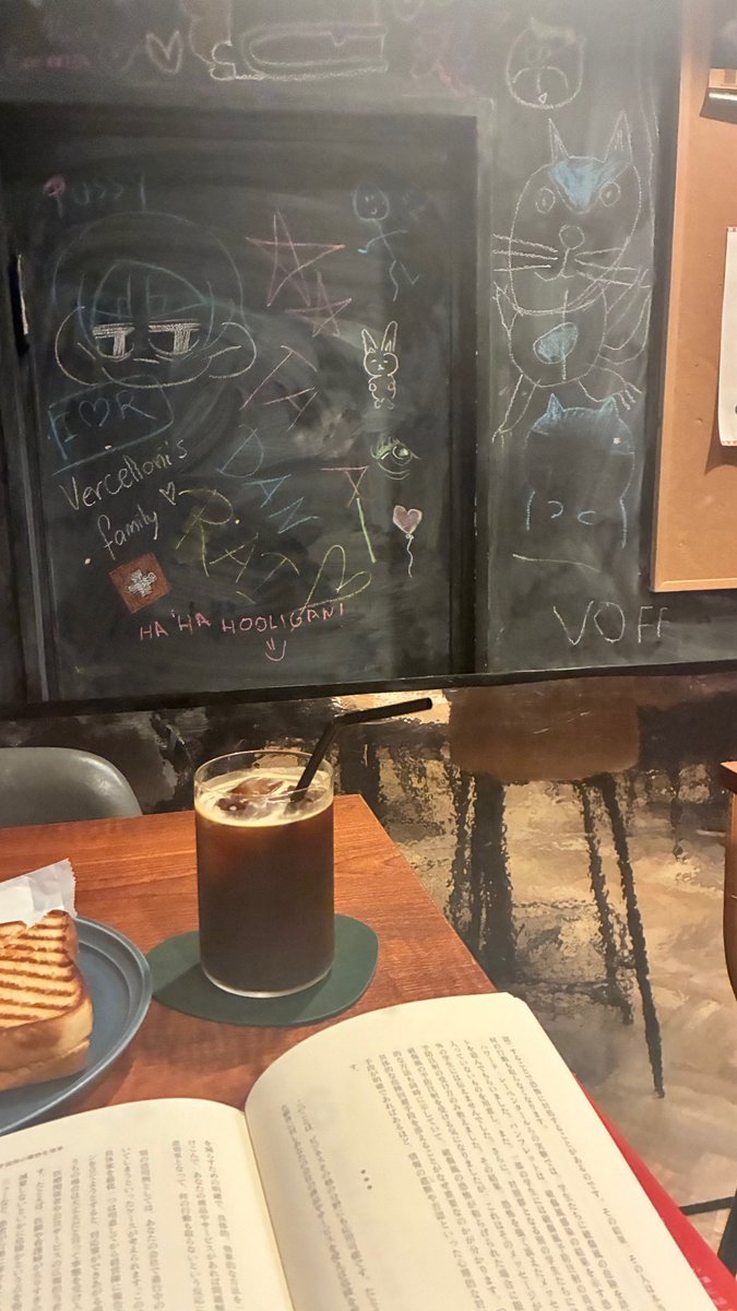 str5444's tweet photo. 心斎橋のめっちゃいいカフェ見つけちゃった https://t.co/8ueQ5td9Ev
