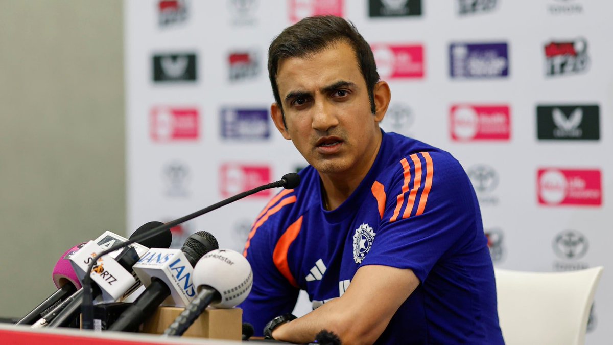 Oxygen18_'s tweet photo. 🚨🚨BIG BREAKING 

Some of the Indian players (Senior- Junior) have privately approached the BCCI members and former India cricketers about Gambhir's coaching style. [Live Mint]

It is assumed that these players are Hardik Pandya, Rohit Sharma, SKY, Jaiswal, Shreyas Iyer, Axar Patel, KL Rahul & Pant.