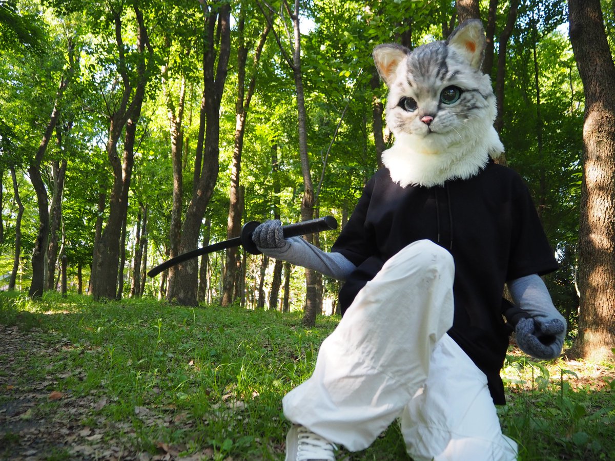 matumura_shiro's tweet photo. どうして常に自分が「辻斬りする側」にいると思ったの?

#ねこっかぶりなしめじさん
#CHOPS
#Fursona
#FursuitEveryday https://t.co/etp08q5uNp