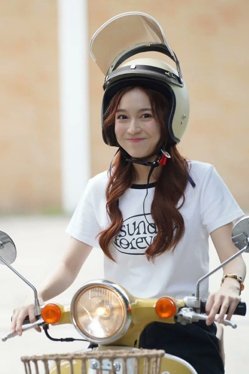 Sone_Taeng's tweet photo. พี่เดียร์เหล่ท่อ🏍        vs        น้องซันท่อดัง🛵

#milklove #loverrukk #milkpansa https://t.co/e1Nkei37y6