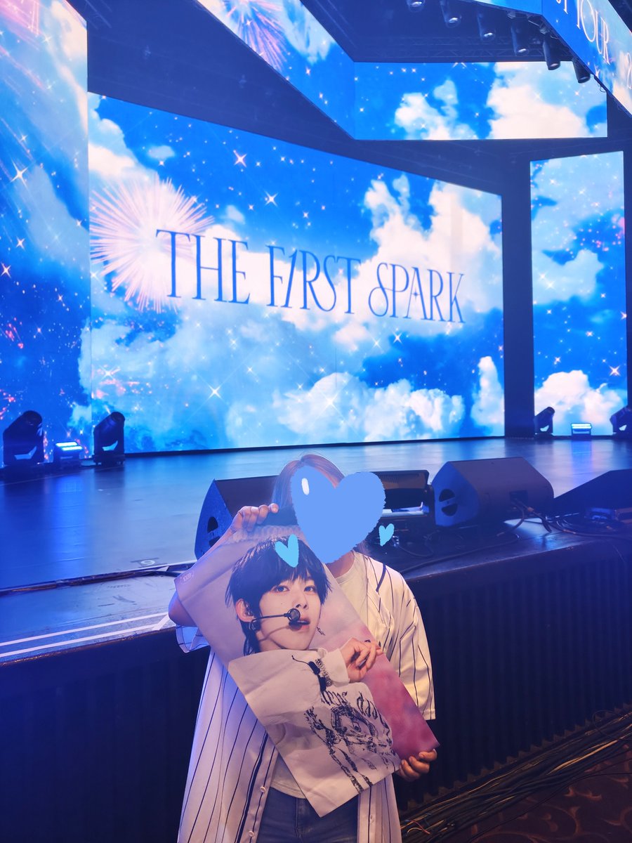 nasolnathalia17's tweet photo. 🐰🫶🏻

#AHOF
#아홉
#즈언
#CHIHEN
#AHOF1stTOUR_TAIPEI
#THE_FIRST_SPARK
#THE_FIRST_SPARK_IN_TAIPEI https://t.co/K8kswF6WBi