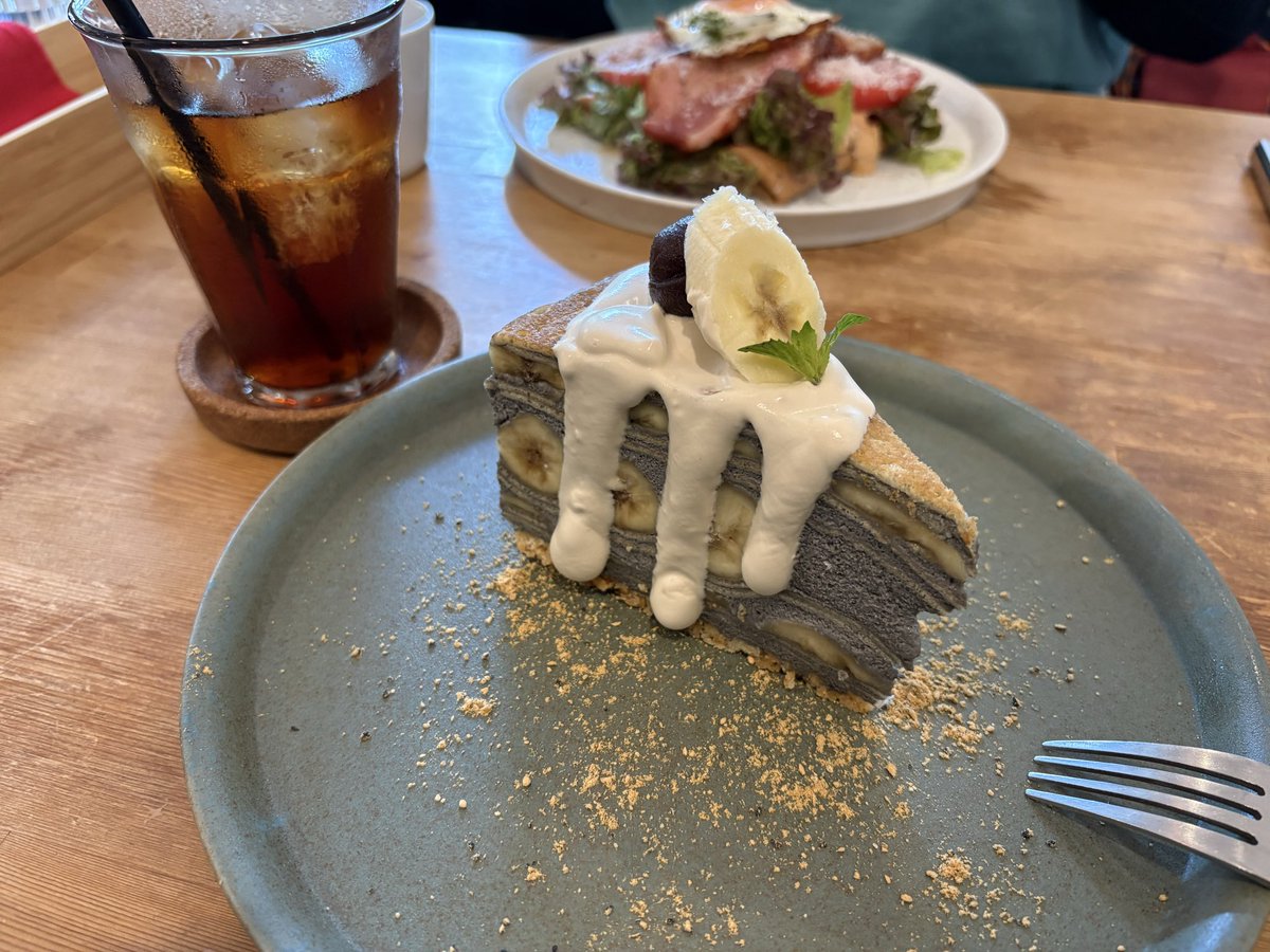 k_k080906's tweet photo. 丈くん、あなたの代わりにあなたが食べたかったミルクレープとアールグレイを食しました💙とても美味しかったです💙 https://t.co/UBgWp5kOf2
