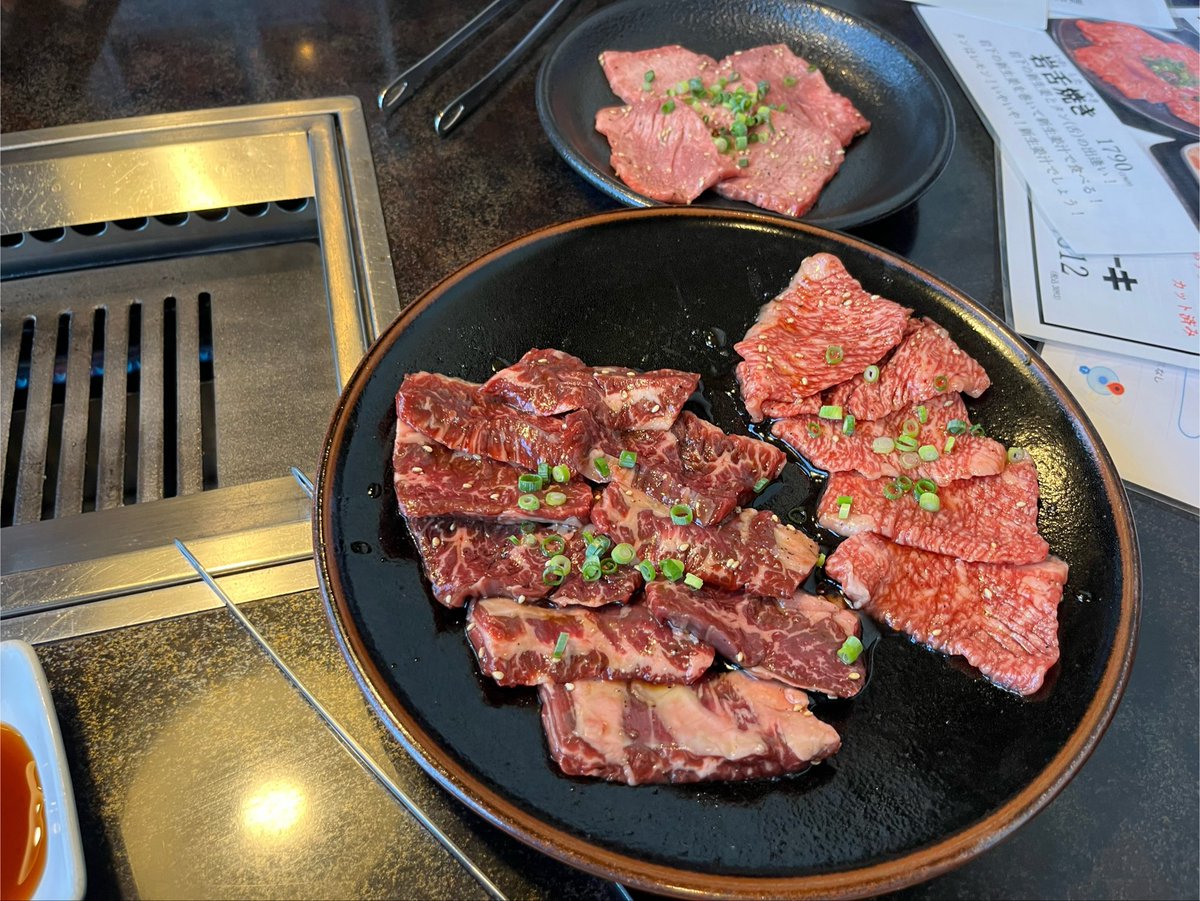 fuutakunava's tweet photo. 誕生日にいつもよりお高い焼肉屋！！ https://t.co/PaT50s2oEY