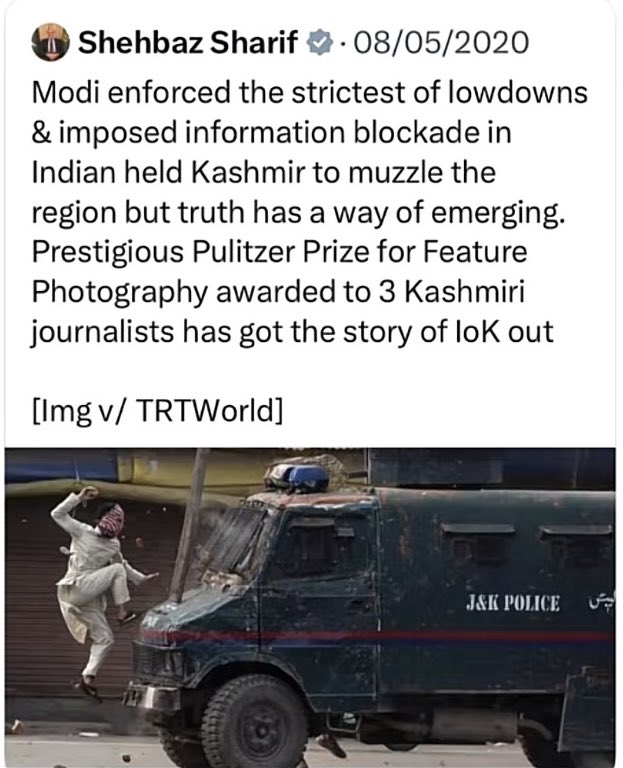 KH4NUMM4H's tweet photo. Pakistan-administered Kashmir is under siege and needs international intervention ASAP. 🚨
Pakistan is now following the very tactics it once accused India of using.
While Shehbaz Sharif (@CMShehbaz) condemns India over communication blackouts and alleged human rights violations in this tweet.
While he remains silent as Pakistani forces are killing Kashmiris and vandalising homes and businesses in so-called "Azaad Kashmir."
Reports claim that more than 81 people have been shot dead, hundreds injured by gunfire, and thousands allegedly abducted and tortured.
#RightsMovementAJK
@UN_HRC @UN @hrw @amnesty
@AJEnglish @BBC @CNN @Faytuks
@volker_turk @mahermedia @amnesty @hrw @UNHumanRights @UN_Women @UNICEF
@ICRC @BBCWorld @AJEnglish @Reuters @AP @AFP @SkyNews @CNN @guardian @nytimes @washingtonpost