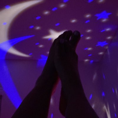 beautywalker45's tweet photo. #NewProfilePic 👀🙈👣
#feet #feetِ #feetfetısh https://t.co/YfzH7bu5iQ