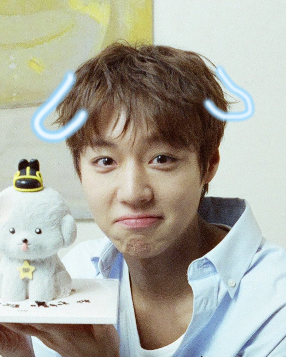 JIHUNIJOAH's tweet photo. 귀 튀어나온것도 짱 귀여워 ㅠ https://t.co/fQ52tcejXk