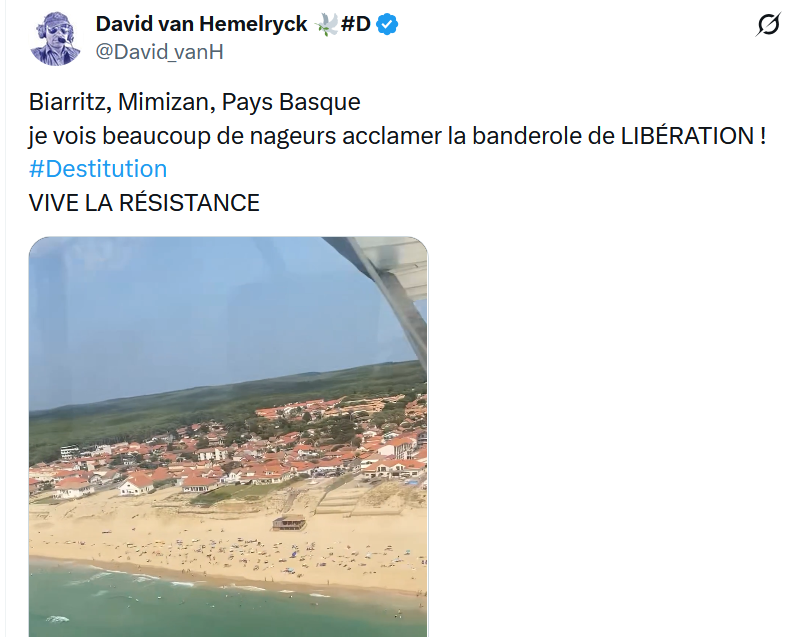 MrfMrp's tweet photo. Le mec de son avion arrive à voir des nageurs l'acclamer.
Chaque jour, #Mythoman s'enfonce de plus en plus mais il faut bien tondre les pigeons pour payer ses vacances. https://t.co/lCpCYERY0j