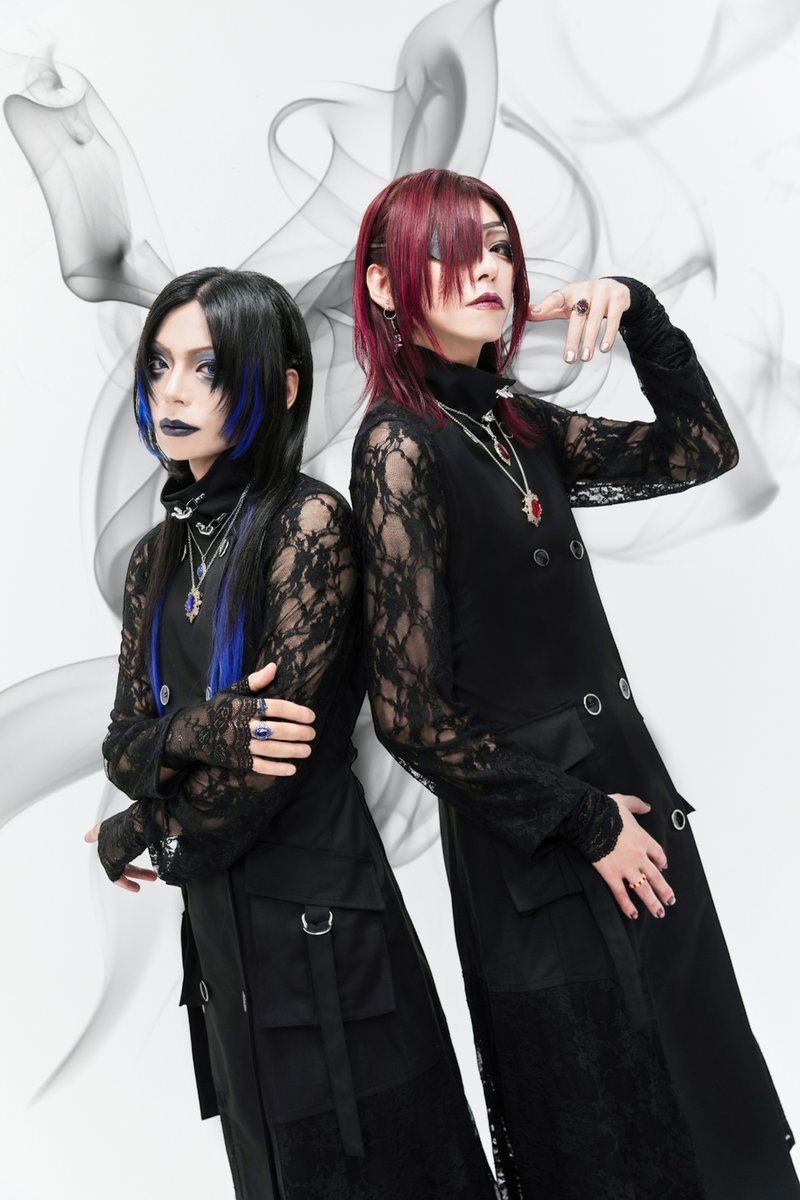 doukoku_2007's tweet photo. 【 NEW ARTIST PHOTO 】

慟哭～doukoku～

Vo. 隆介
@doukoku_ryusuke

Gt,Syn. 文哉
@doukoku_fumiya

Photographer
@Lestat_cm_pro https://t.co/YJSQETpJam