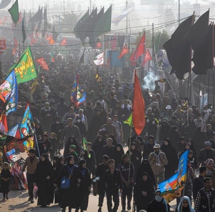 ro0asy's tweet photo. خط سرخ حسین(ع)، هرگز کمرنگ نمی‌شود. #یا_لثارات_الحسین #اربعین_حماسی https://t.co/yIkvjMyQBw