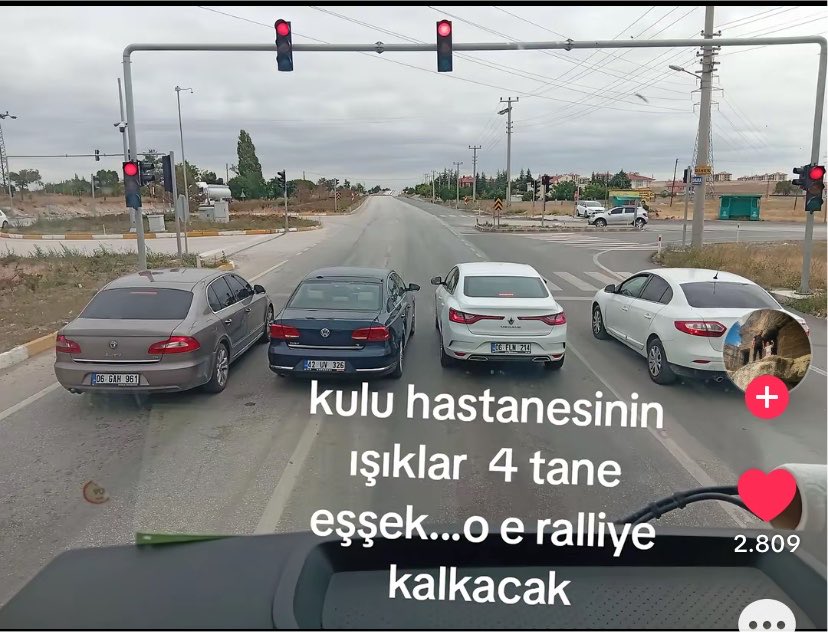 merv3d0cka's tweet photo. mizah seviyesi yüksek her şeye gülmeyen insanlar çok zeki değil mi ya
bizim yarım saat güldüğümüz foto https://t.co/tvi3t84AuT