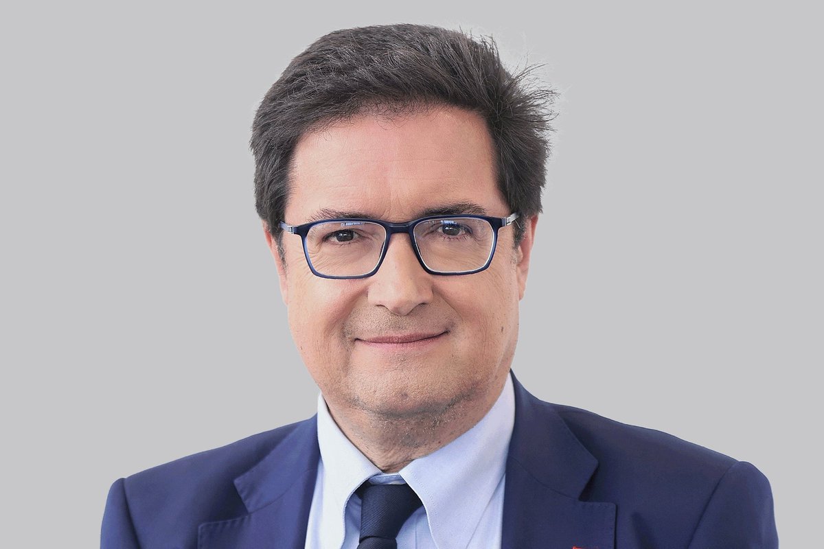 Formula_Music's tweet photo. ¿A QUIÉN VOTARÍAS COMO PRESIDENTE/A DE LA COMUNIDAD DE MADRID? 🤔

🔄 Ayuso (PP)
❤️ Óscar López (PSOE)
🗣️ Mónica García (Más Madrid) https://t.co/i5FiQFDeGX