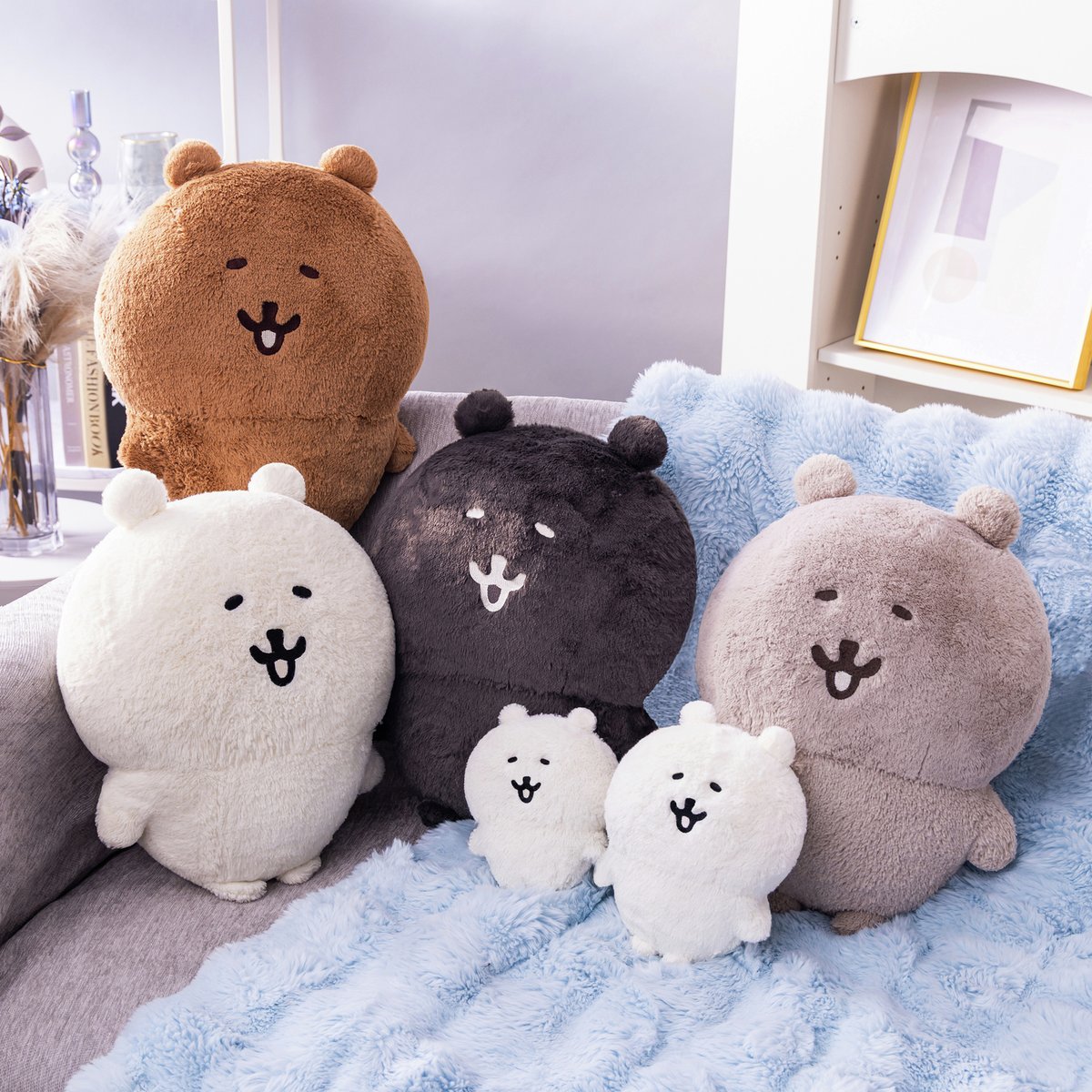 nagano_market's tweet photo. ＼新商品／

『くま ふわもち大きめマスコット』
1,870円(税込)

いつでも どこでも
やわふわっ ぎゅ・・・

ぷちっと かばんにつけて
とろけるえがおを いちばん近くに👜

8/7(金)11時より 
#ナガノマーケット(公式通販)で発売🛒

#ナガノキャラクターズ https://t.co/lgQqjglj0w