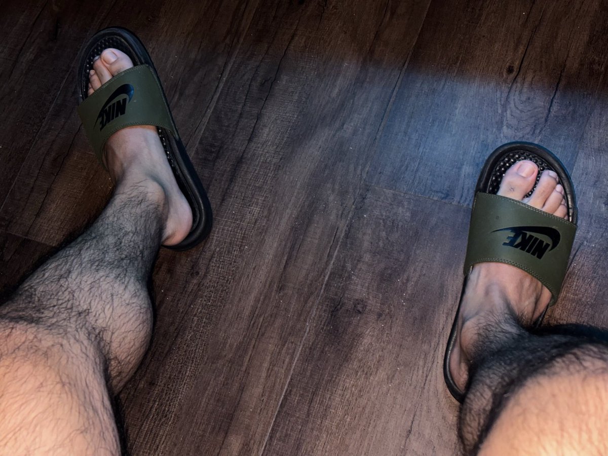 Maskedtacobite's tweet photo. #huaraches #feet #feetfetish #fetiche #piesmexicano #piesdehombre #mensfeet https://t.co/6U2EzzazUD