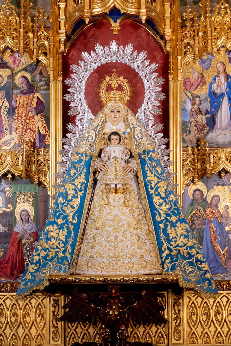 gonalvmor_'s tweet photo. La Santísima Virgen del Águila ataviada para la inminente y muy antigua novena que en su honor se celebra en Alcalá de Guadaíra. https://t.co/fy78CgMImw