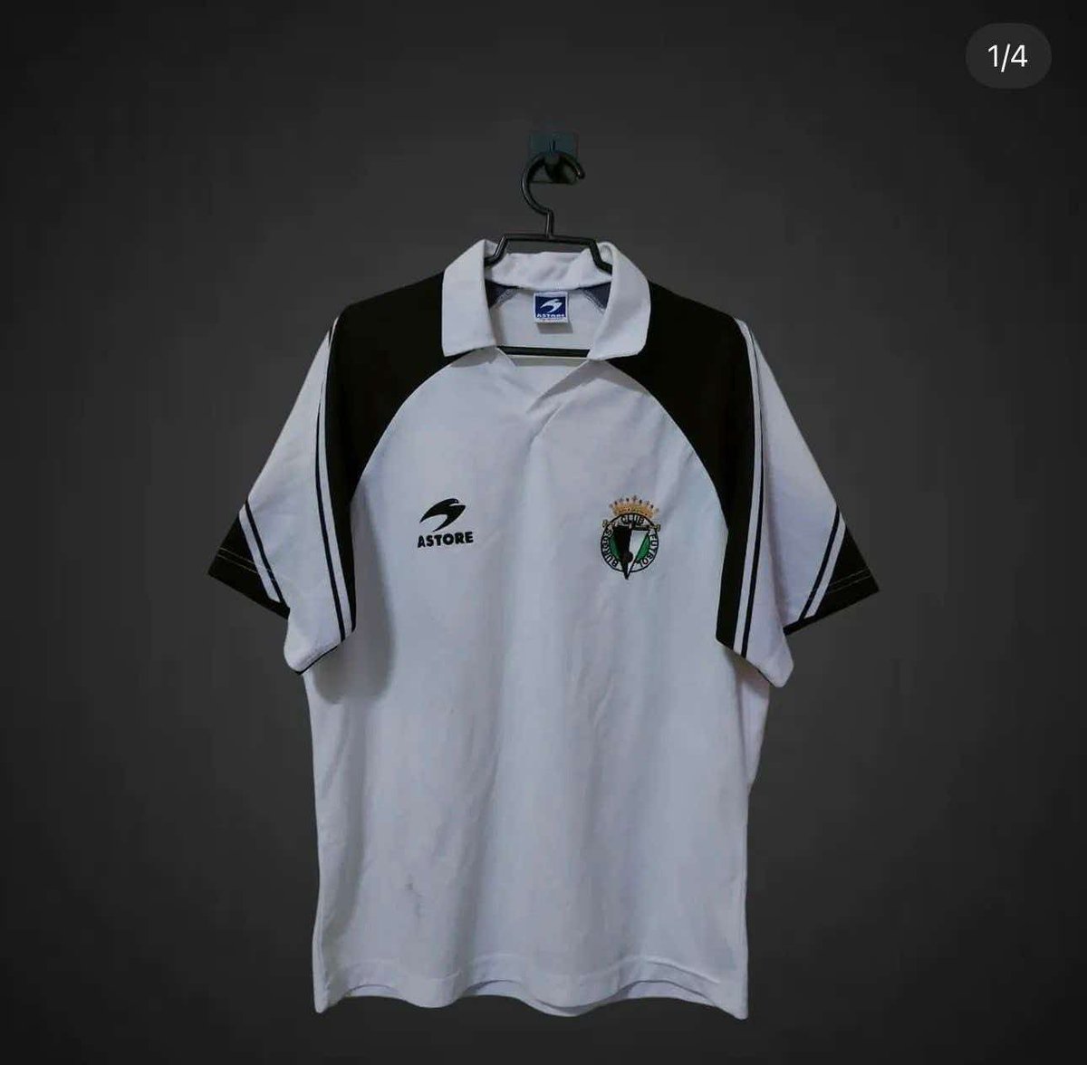 julian_calvero's tweet photo. Los amigos de @futbasketcamis5  tienen disponibles estos camisetones del @Burgos_CF 💦😍

Lo mejor es que dicen que si llegamos a 300RT organizan el sorteo de una a elegir por el ganador.

Los únicos requisitos dar RT y seguirles a ellos, ni si quiera hace falta seguirme a mí! https://t.co/Tct80Rjq3K