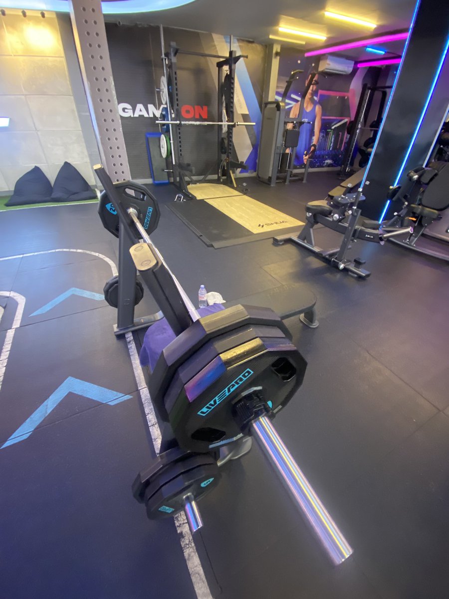 Vndr__'s tweet photo. berhasil menjadi 1% populasi dunia!!

new PR unlocked: 100kg bench press https://t.co/qqssL9P4uE