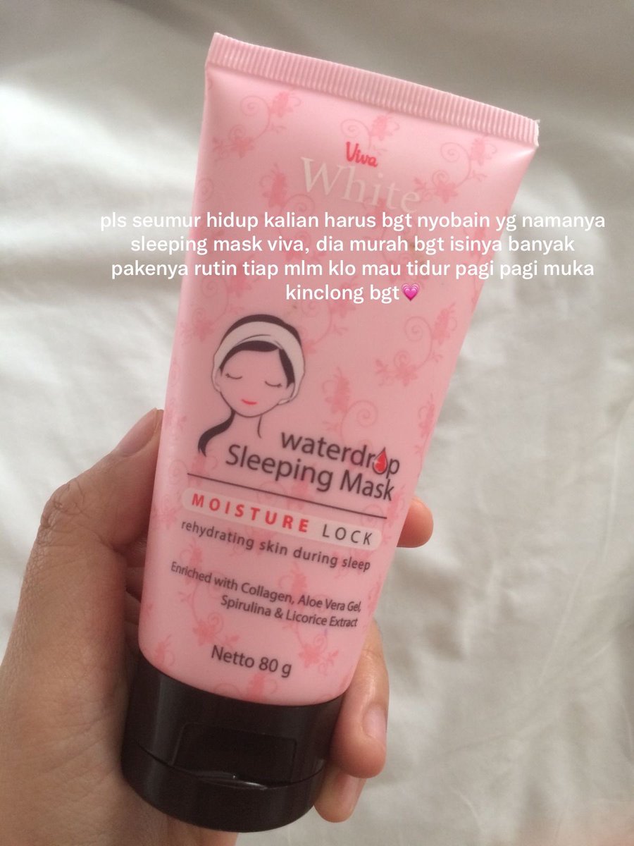 fellwya's tweet photo. jangan remehin produk legend ini,
walaupun packaging nya Viva kaya merkuncrit tapi hasil nya ga main main😭✋🏻 https://t.co/0zkjPGYGQk