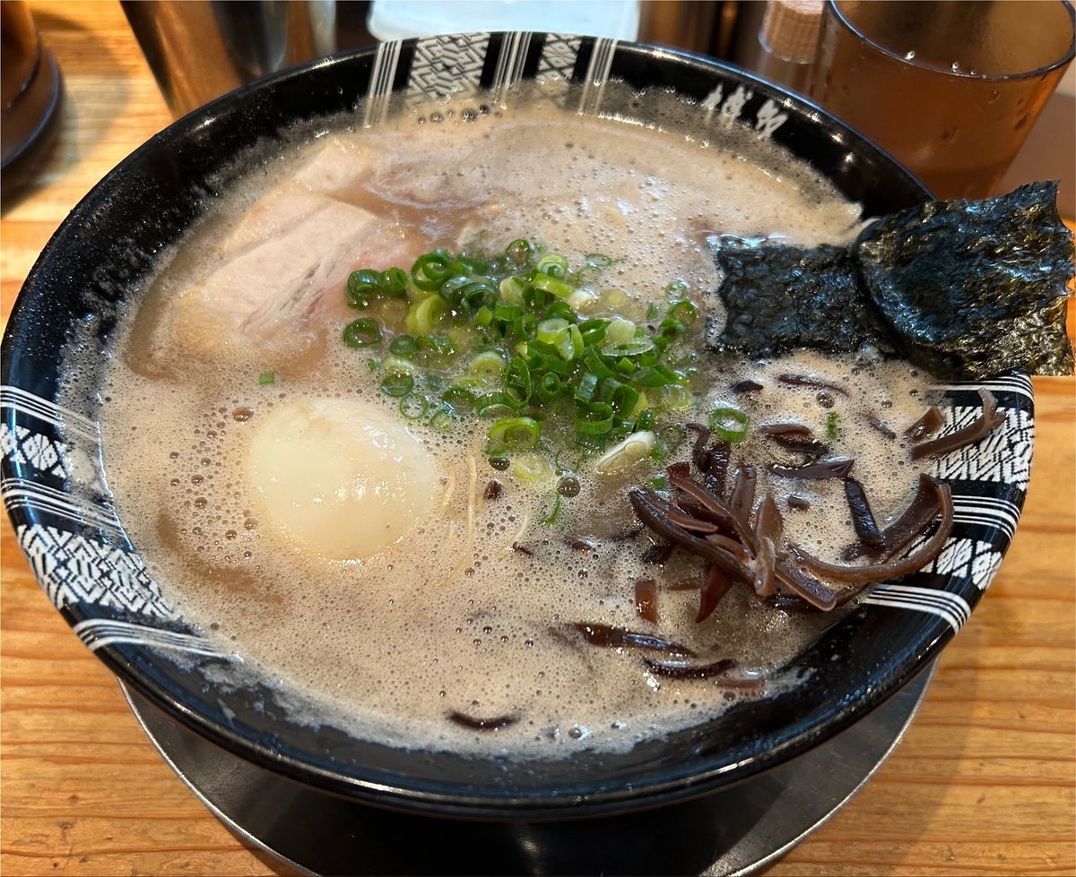 honorandr0id's tweet photo. 献血の年間可能回数が回復して、400ml献血してきたからラーメンたべる( '༥' )ŧ‹”ŧ‹” https://t.co/yw1RuCxFBK