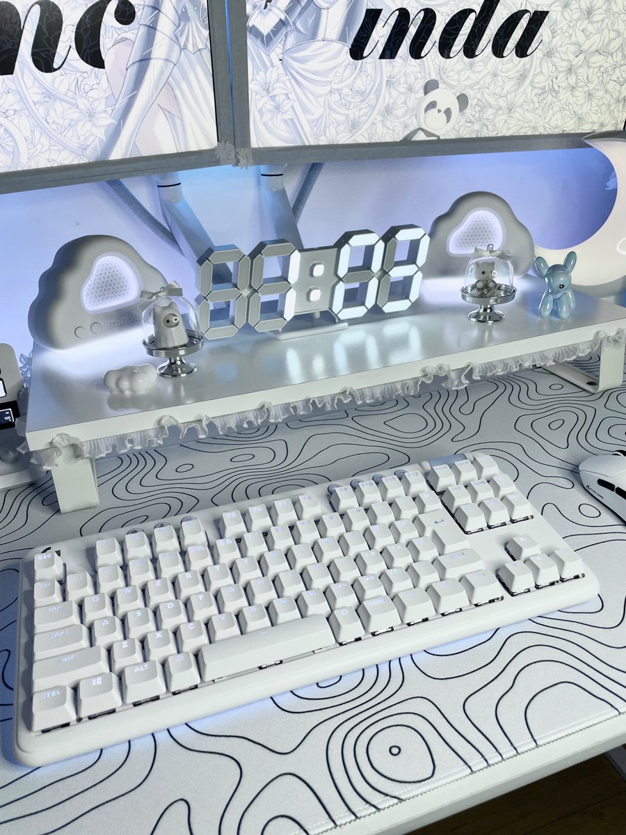 hqcuu_'s tweet photo. ⿻*. #desksetup https://t.co/vDKnWUVHnI