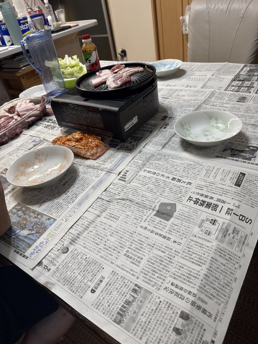 Kei_lon08's tweet photo. 実家に帰ると絶対初日に、じいちゃんが焼肉食わしてくれる。 https://t.co/03uXPn6qxo