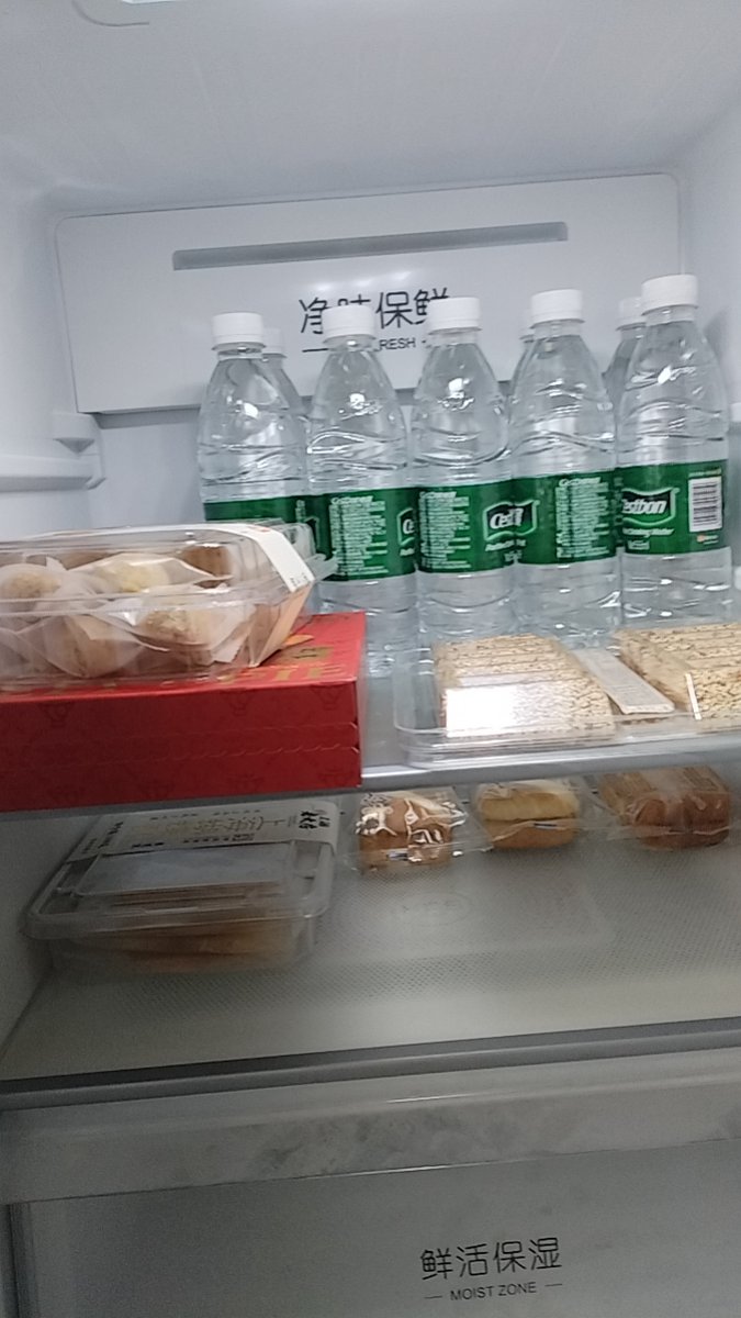 HuldaC90058's tweet photo. [Restocked our fridges with cold iced coffee, crispy savory snacks u0026 juicy fruit! Quick stops just got tastier at your local corner store! ]， https://t.co/YrLWYjsNJi