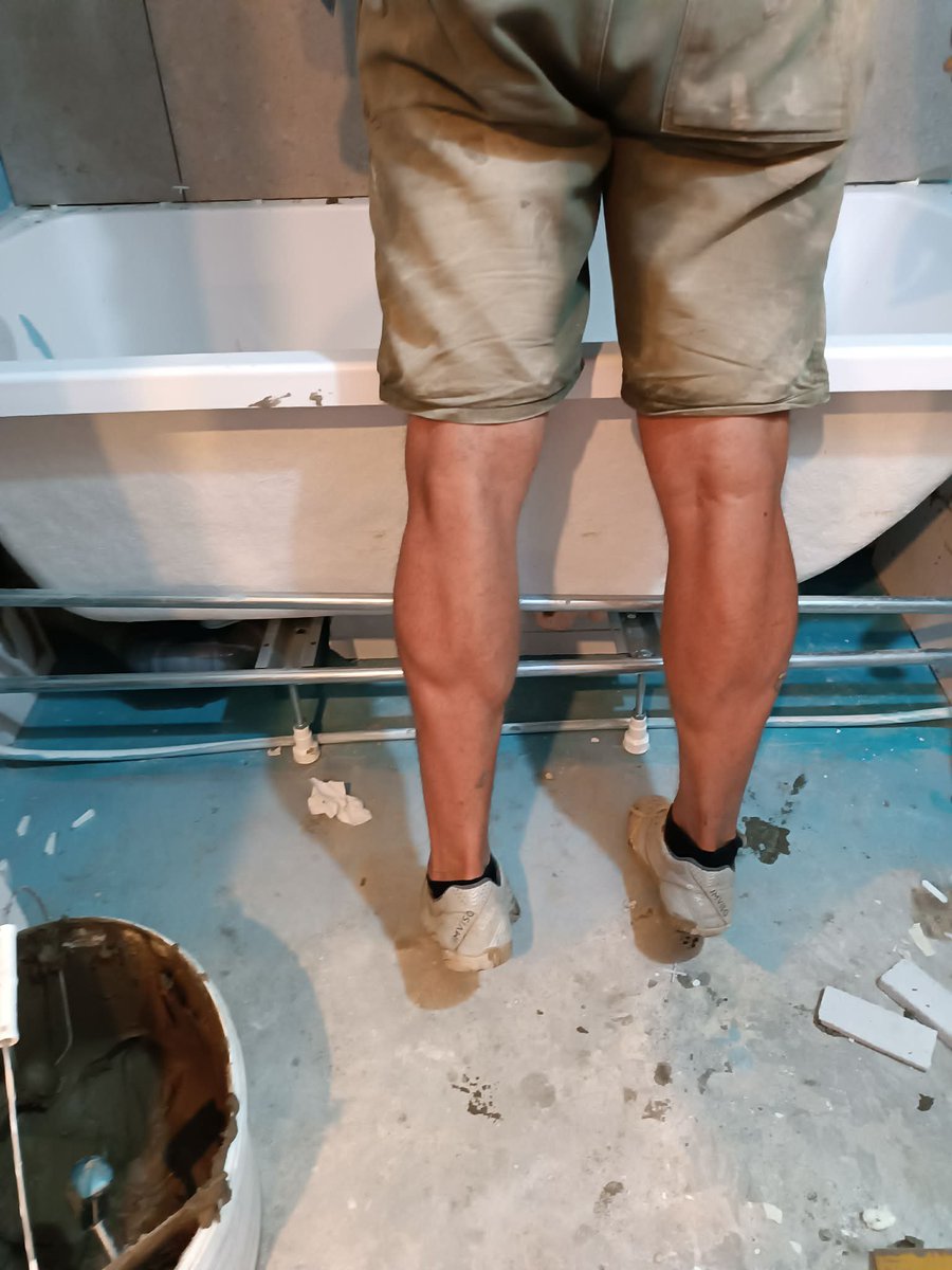 YoubornStrong's tweet photo. Helping out at my sister’s apartment. They noticed I have Tour de France calves. https://t.co/sPP4GgPSPp
