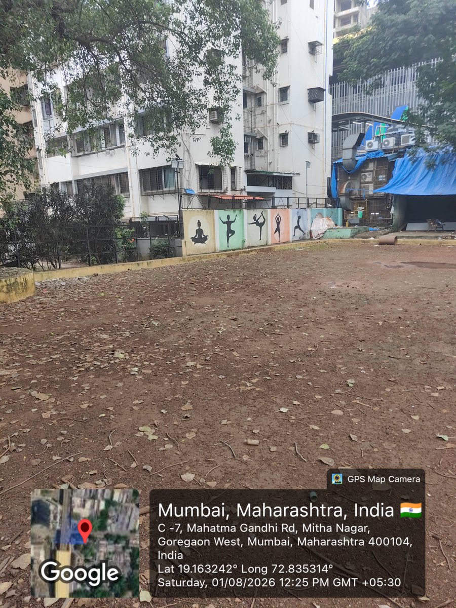 SameerKhamkar9's tweet photo. नम्र विनंती @mybmc @mybmcWardPS ,
गोरेगाव पश्चिम, मीठा नगर येथील बीएमसी उद्यानात कचरा साचल्याने डासांचा उपद्रव वाढला आहे. कृपया परिसराची स्वच्छता करून त्वरित डासनाशक धूर फवारणी करावी. 📍 दत्ता मंदिर चाळ, एम. जी. रोड, मुंबई-१०४. https://t.co/0myd2SB9dF
