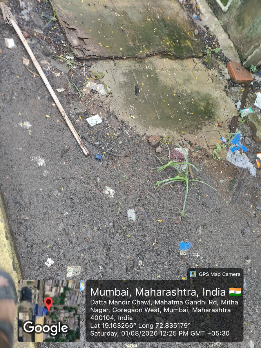 SameerKhamkar9's tweet photo. नम्र विनंती @mybmc @mybmcWardPS ,
गोरेगाव पश्चिम, मीठा नगर येथील बीएमसी उद्यानात कचरा साचल्याने डासांचा उपद्रव वाढला आहे. कृपया परिसराची स्वच्छता करून त्वरित डासनाशक धूर फवारणी करावी. 📍 दत्ता मंदिर चाळ, एम. जी. रोड, मुंबई-१०४. https://t.co/0myd2SB9dF