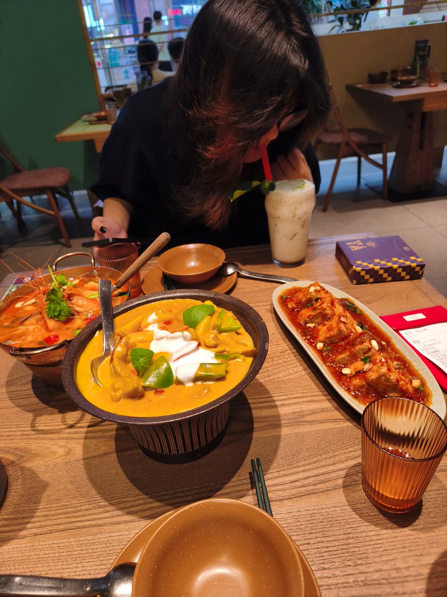 dual_runplex's tweet photo. 😋 https://t.co/mdZq01X3JX