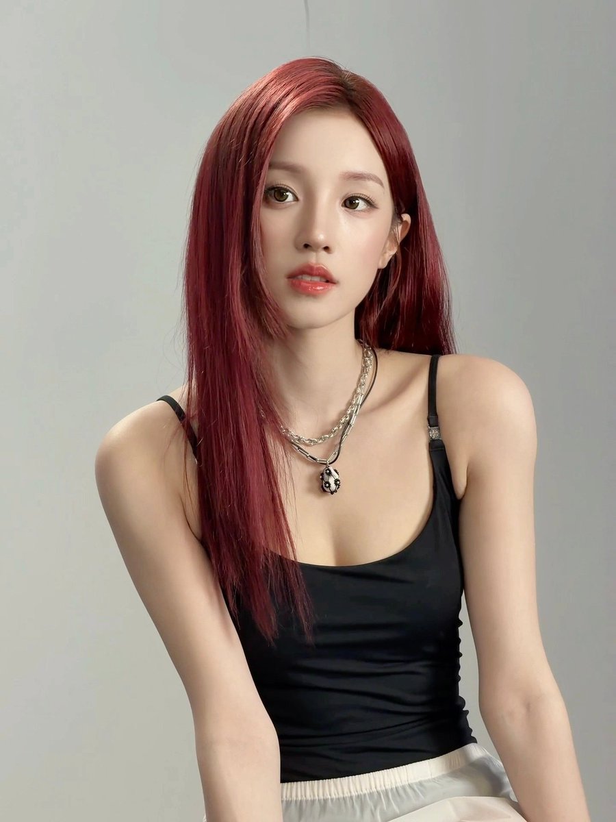 yqlovevuuu23's tweet photo. 우기 라이브 포토♡ https://t.co/ENNzQ26OoY